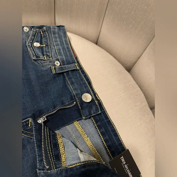 NWT True Religion Joey Cut-Off Shorts – Women’s Size 30